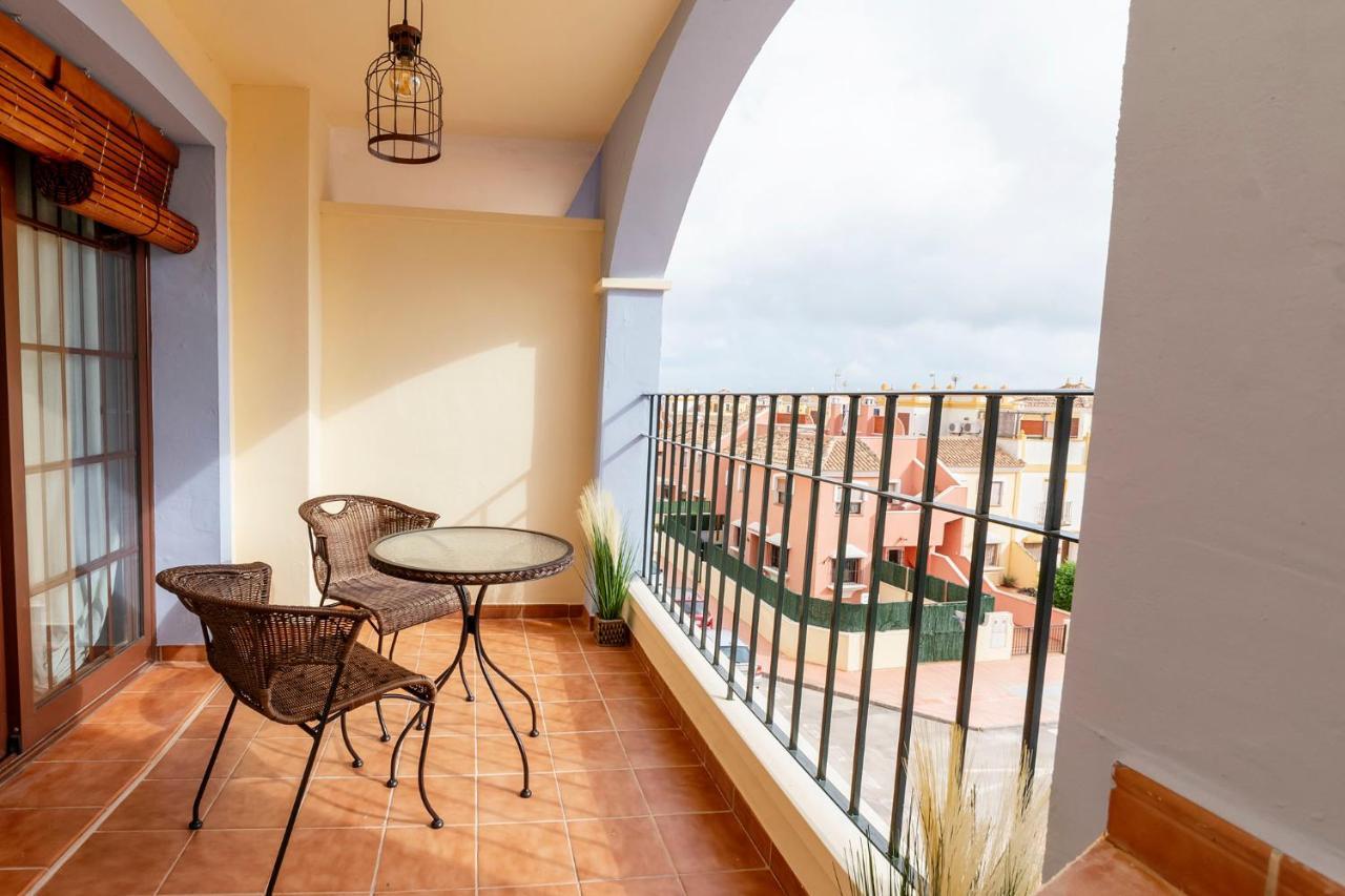 Atico Con Terraza-Solarium Y Piscina 4-6 Personas Wifi A/C Apartment Roda Luaran gambar